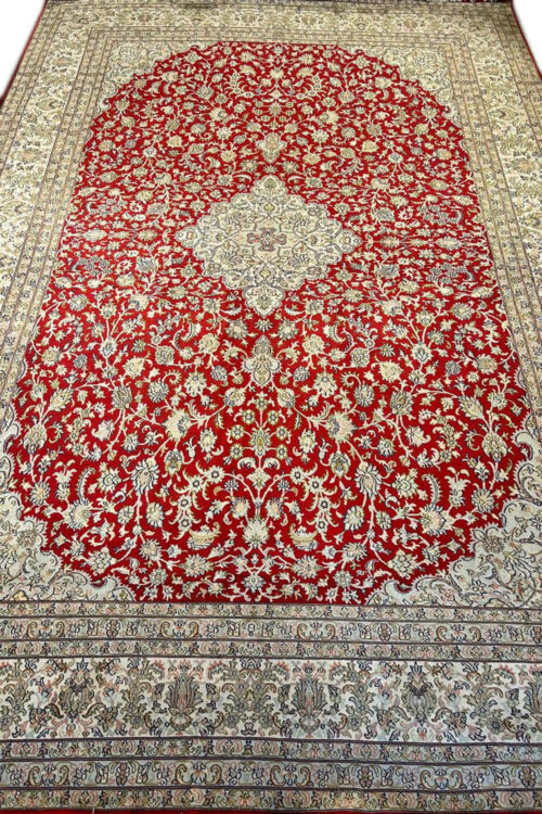 Pure Silk Carpets