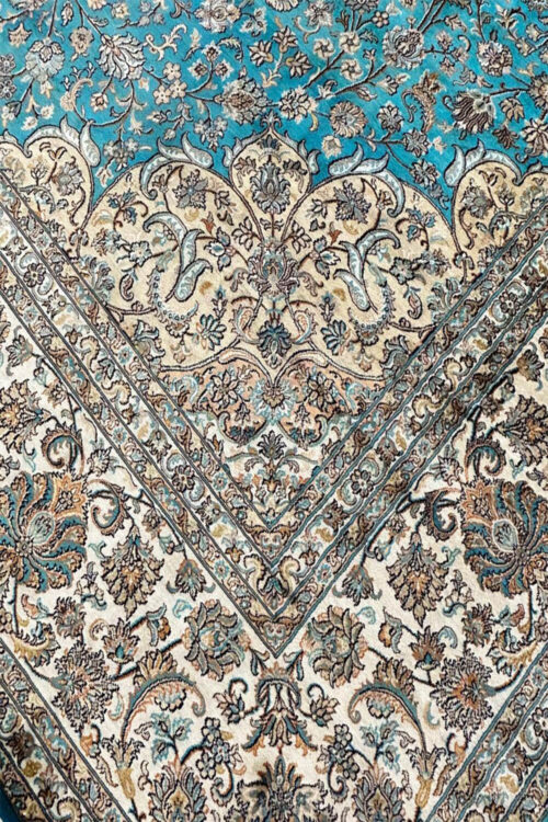 Pure Silk Carpets