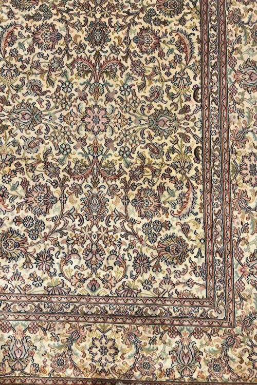Pure Silk Carpets