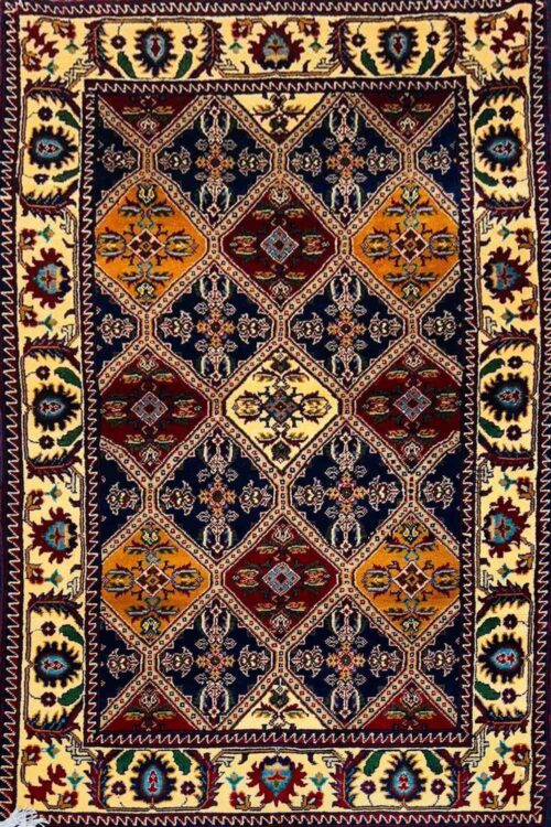 Multi-color rugs in Delhi