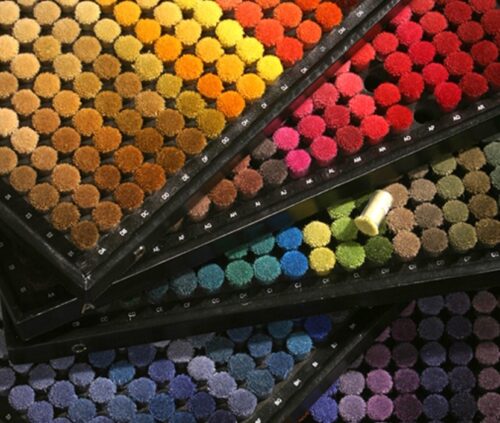 Carpet colour poms