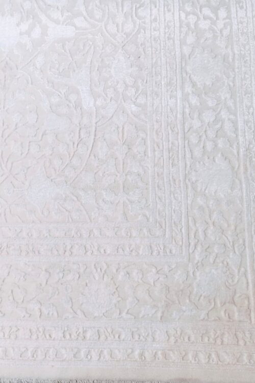 Classic Embossed Handknotted Woolen Area Carpet