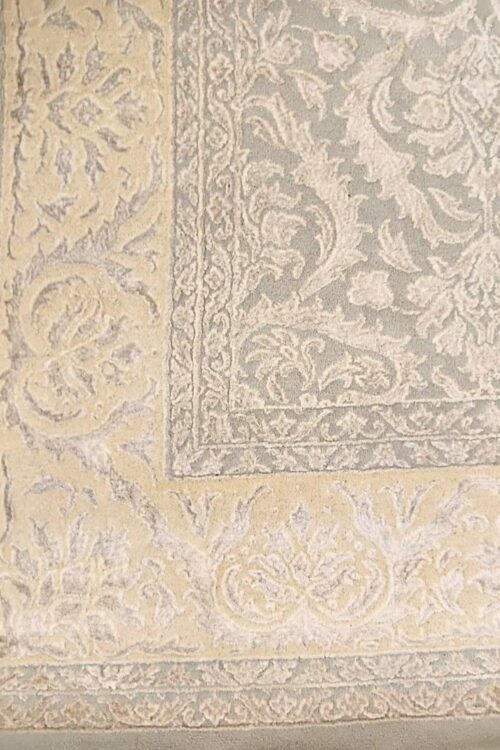 Grey Embossed 8x10 Handknotted Area rug